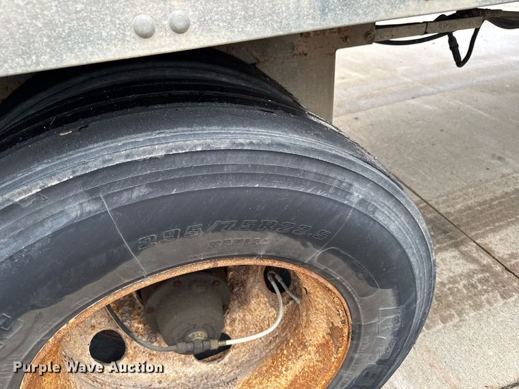 image for item DT0660 2009 Vanguard National VXP dry van trailer