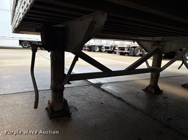 image for item DT0661 2007 Tracer dry van trailer