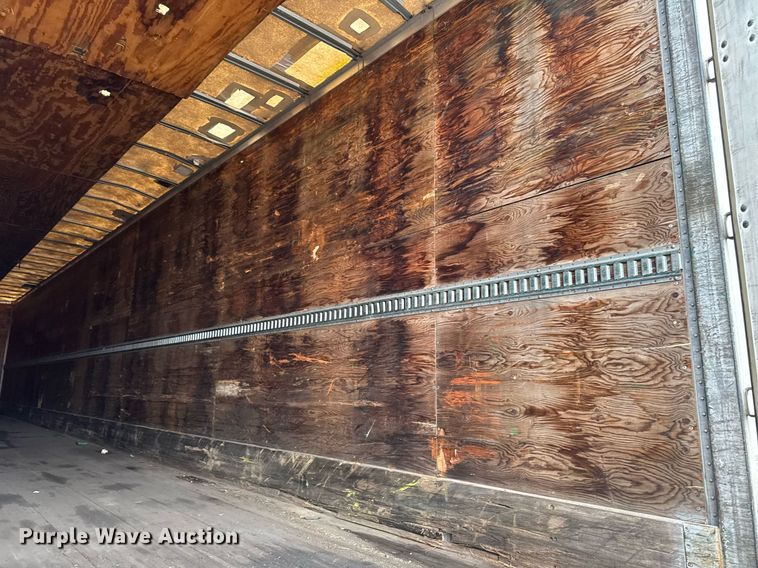 image for item DT0661 2007 Tracer dry van trailer