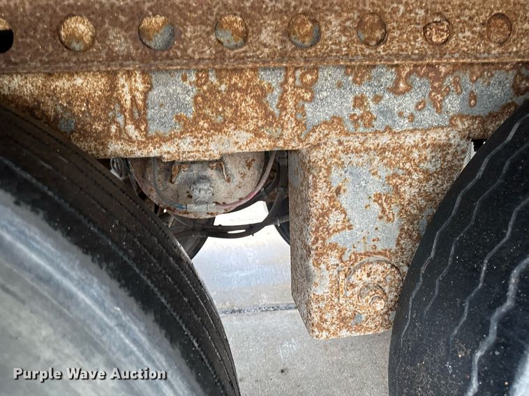 image for item DT0661 2007 Tracer dry van trailer