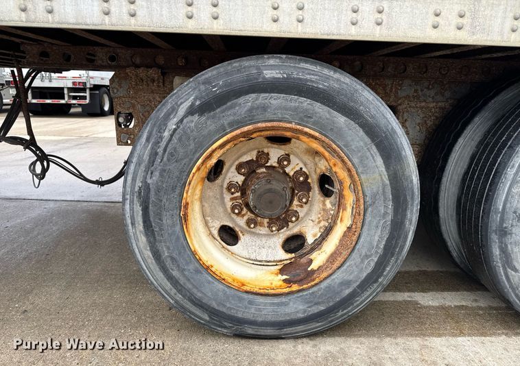 image for item DT0661 2007 Tracer dry van trailer