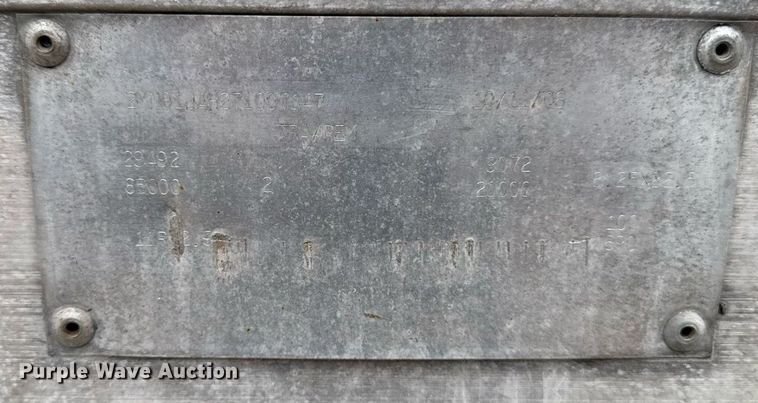 image for item DT0661 2007 Tracer dry van trailer