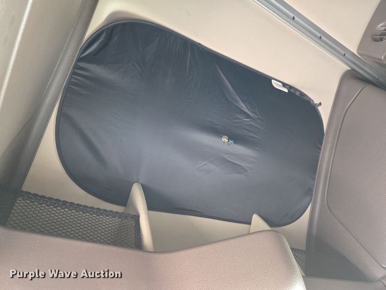 image for item DT7048 2016 Volvo VN semi truck