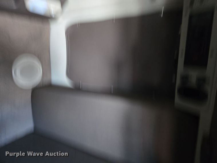 image for item DT7048 2016 Volvo VN semi truck