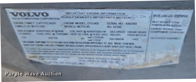 image for item DT7049 2015 Volvo VN semi truck