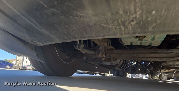 image for item DT7050 2020 Volvo VNL860 semi truck