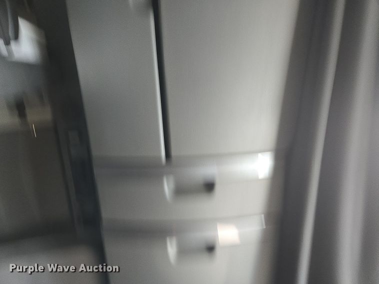 image for item DT7050 2020 Volvo VNL860 semi truck