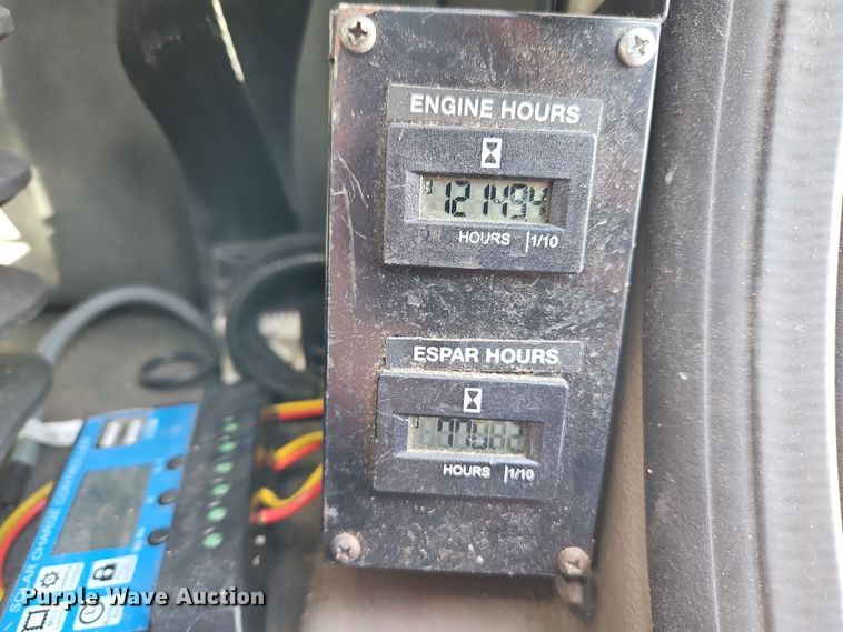 image for item DT7615 2015 Freightliner Cascadia semi truck