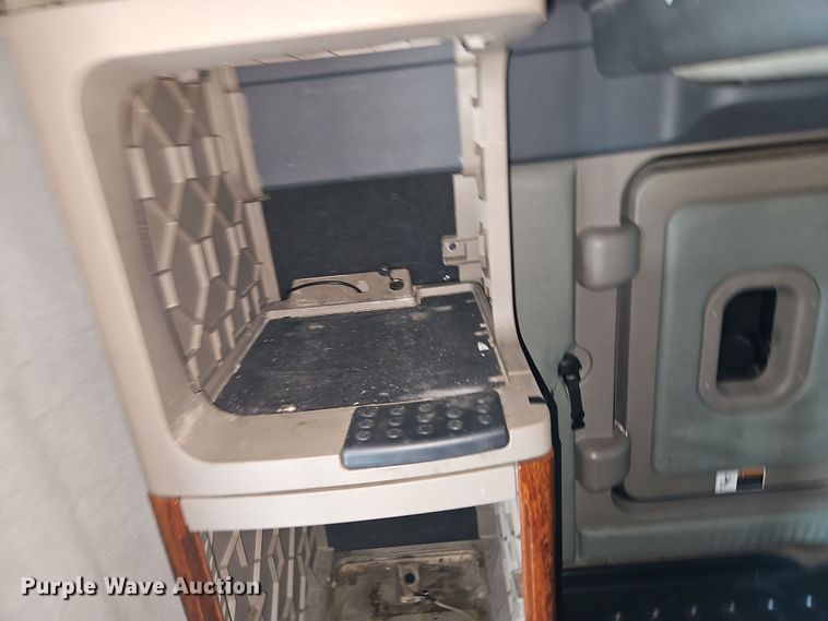 image for item DT7615 2015 Freightliner Cascadia semi truck