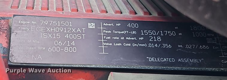 image for item DT7615 2015 Freightliner Cascadia semi truck