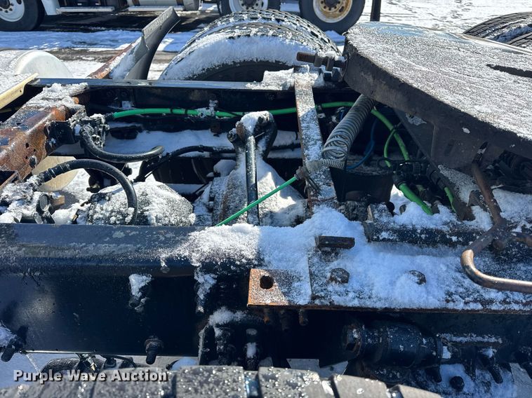 image for item DU3298 2018 Freightliner Cascadia 125 semi truck