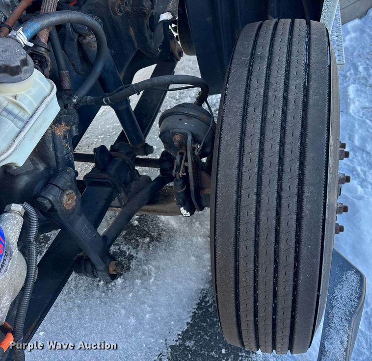 image for item DU3298 2018 Freightliner Cascadia 125 semi truck