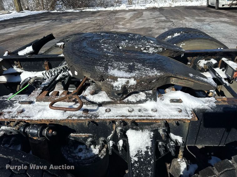 image for item DU3299 2018 Freightliner Cascadia 125 semi truck