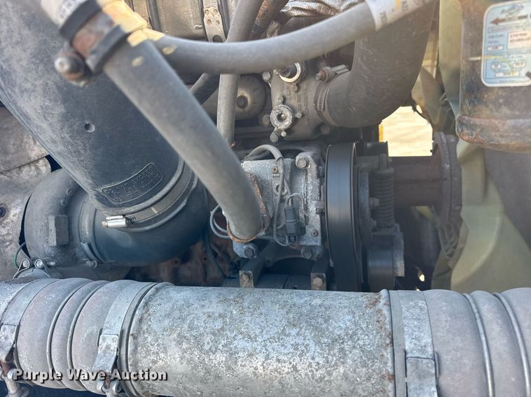 image for item DU3299 2018 Freightliner Cascadia 125 semi truck