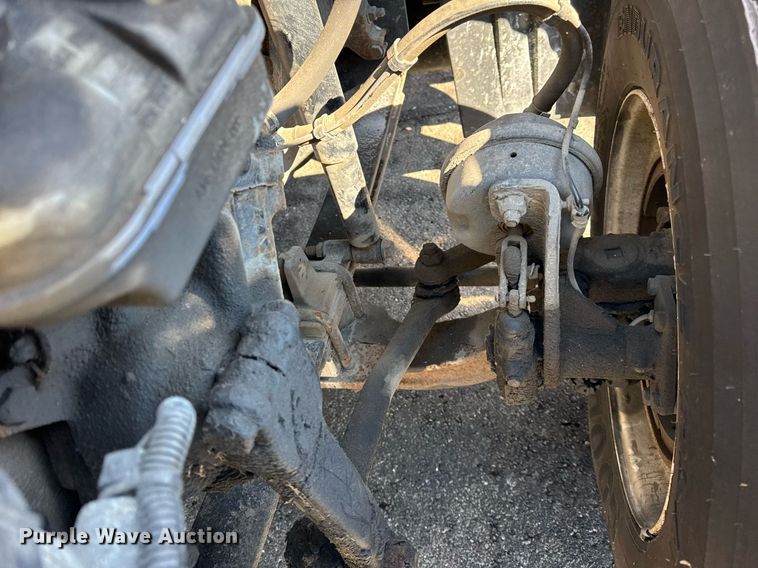 image for item DU3299 2018 Freightliner Cascadia 125 semi truck