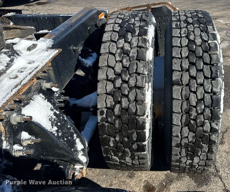 image for item DU3299 2018 Freightliner Cascadia 125 semi truck