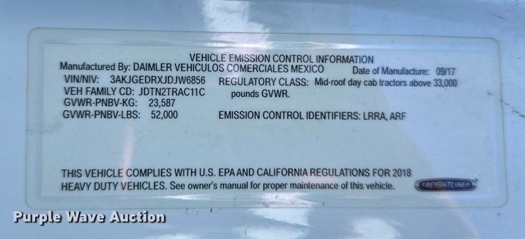 image for item DU3299 2018 Freightliner Cascadia 125 semi truck