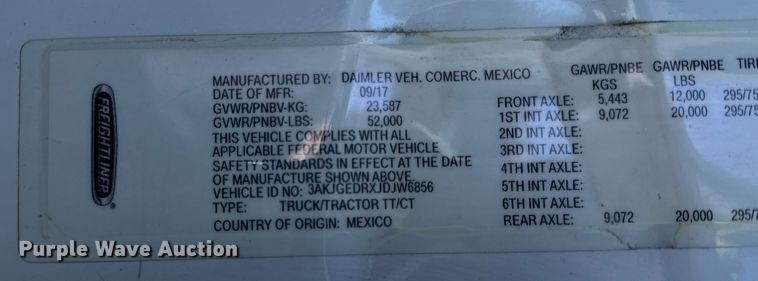 image for item DU3299 2018 Freightliner Cascadia 125 semi truck