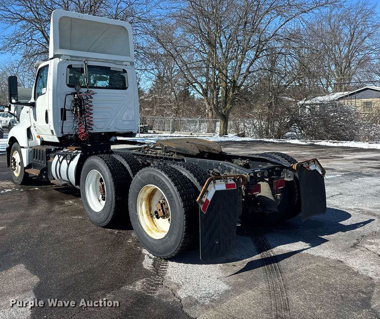 image for item DU3301 2019 International LT625 semi truck