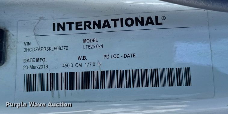 image for item DU3301 2019 International LT625 semi truck
