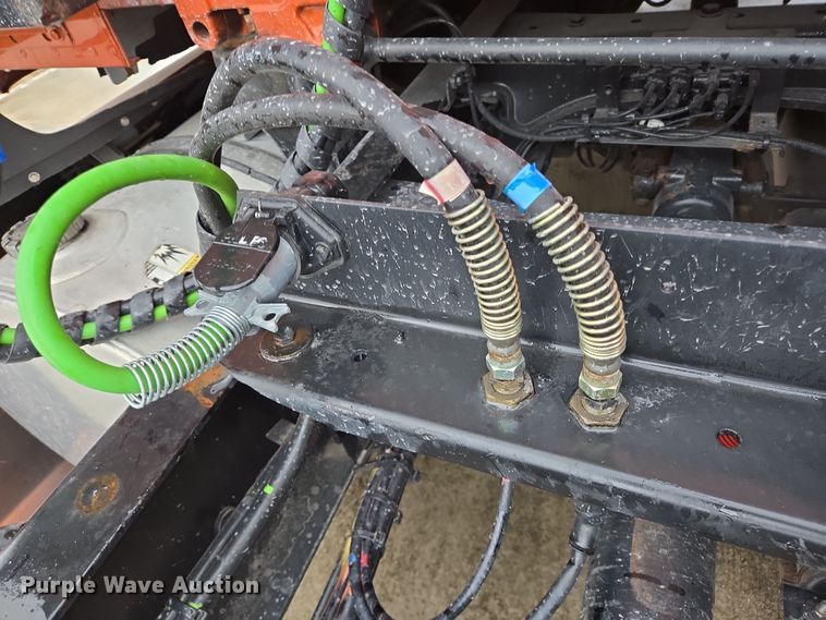 image for item DV1265 2017 Kenworth T680 semi truck