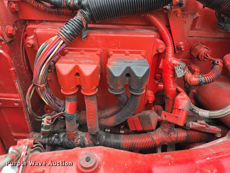 image for item DV1274 2007 International 9400i semi truck