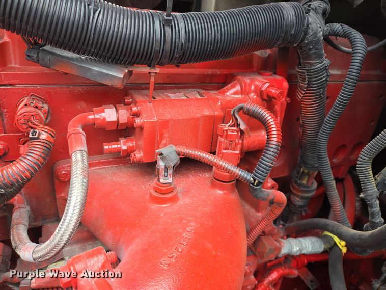 image for item DV1274 2007 International 9400i semi truck