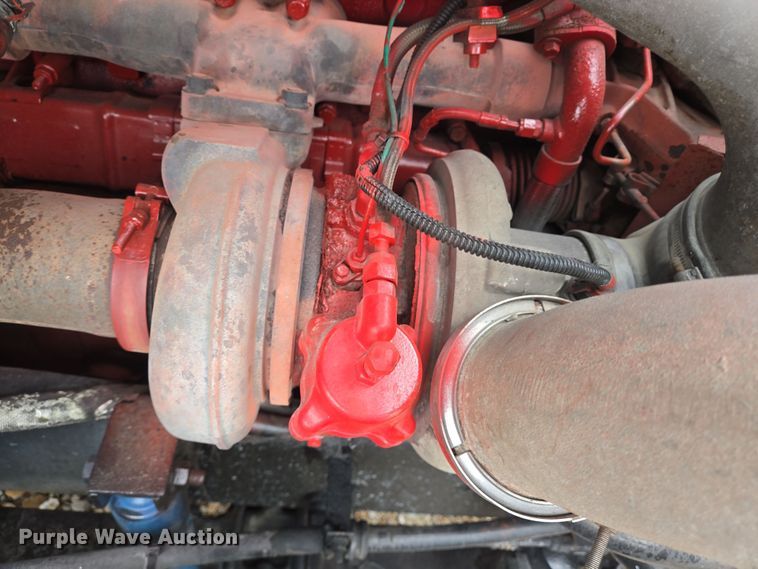 image for item DV1274 2007 International 9400i semi truck