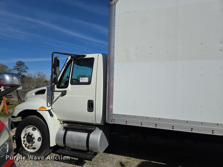 image for item DV1277 2016 International DuraStar 4300 box truck