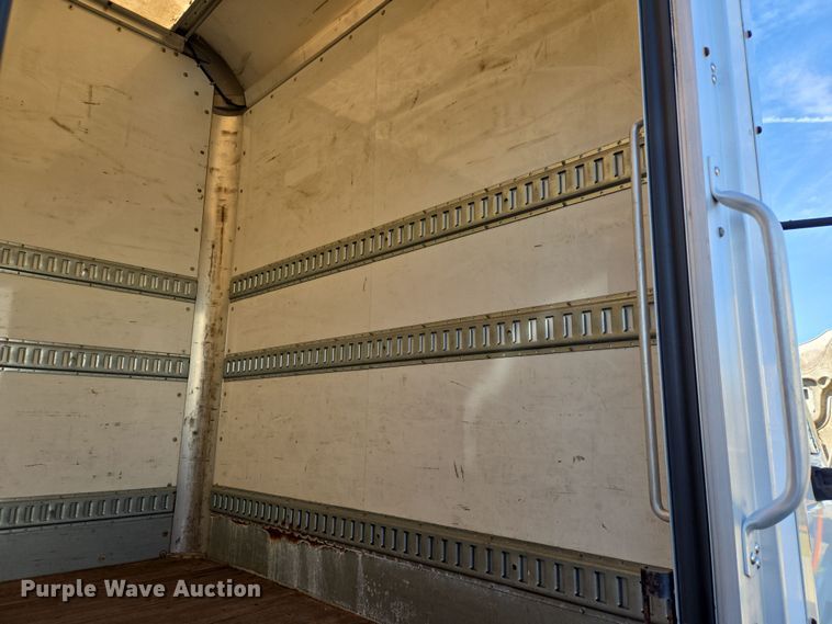 image for item DV1277 2016 International DuraStar 4300 box truck