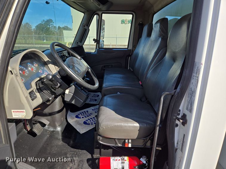 image for item DV1277 2016 International DuraStar 4300 box truck