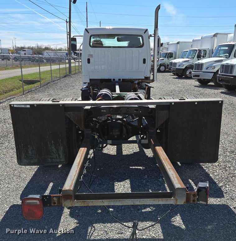 image for item DV1278 2018 Freightliner Business Class M2 106 truck cab and chassis