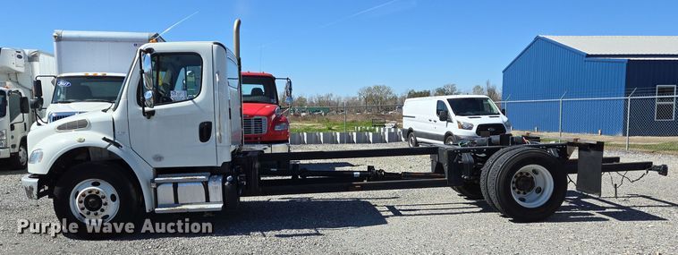 image for item DV1278 2018 Freightliner Business Class M2 106 truck cab and chassis