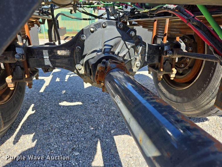 image for item DV1278 2018 Freightliner Business Class M2 106 truck cab and chassis