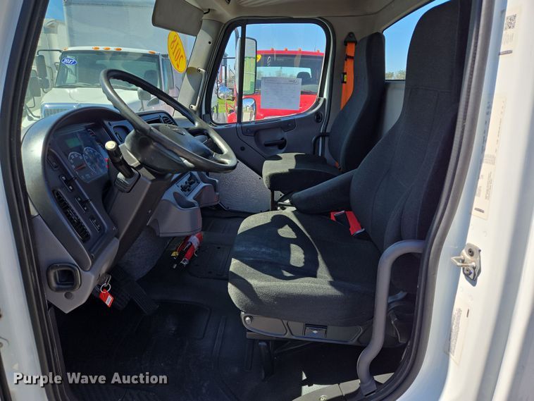 image for item DV1278 2018 Freightliner Business Class M2 106 truck cab and chassis