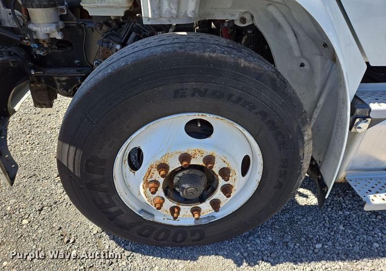 image for item DV1278 2018 Freightliner Business Class M2 106 truck cab and chassis