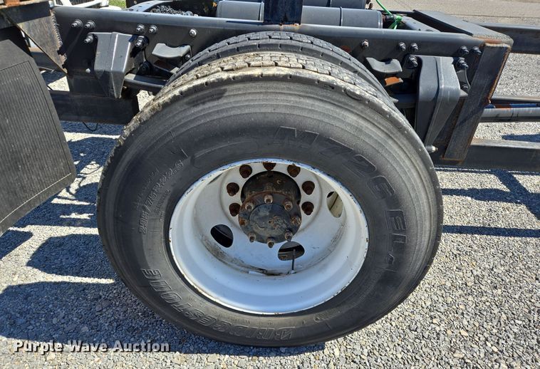 image for item DV1278 2018 Freightliner Business Class M2 106 truck cab and chassis