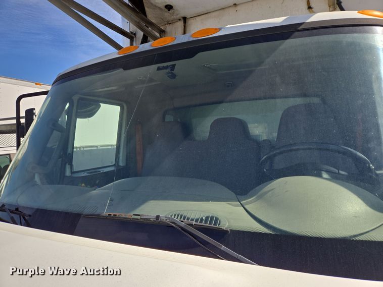 image for item DV1279 2018 International DuraStar 4300 refrigerated truck