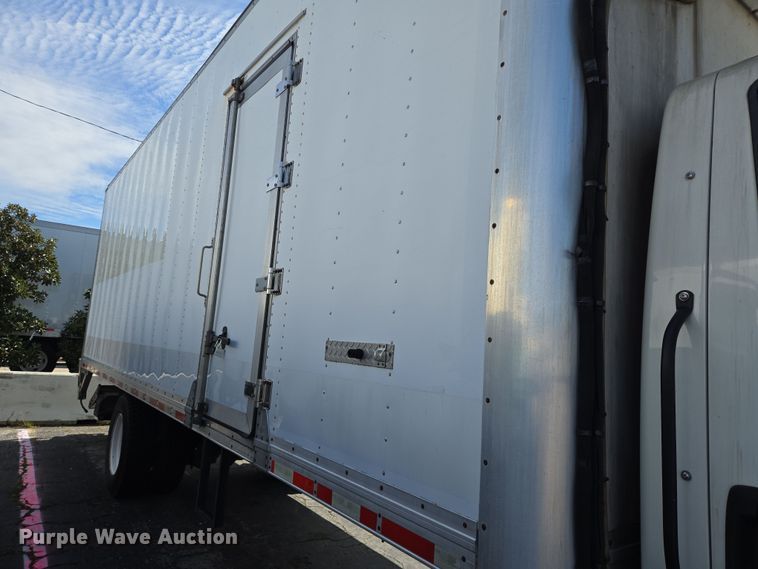 image for item DV1279 2018 International DuraStar 4300 refrigerated truck