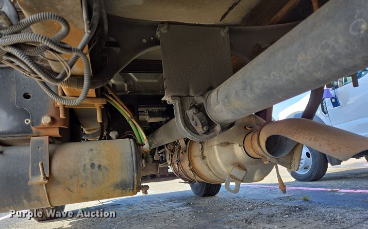 image for item DV1279 2018 International DuraStar 4300 refrigerated truck