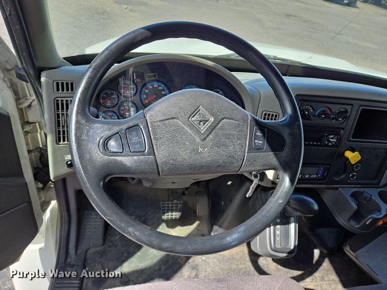 image for item DV1279 2018 International DuraStar 4300 refrigerated truck