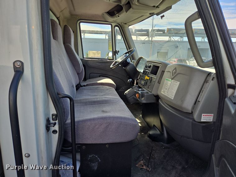 image for item DV1279 2018 International DuraStar 4300 refrigerated truck