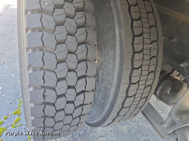 image for item DV1279 2018 International DuraStar 4300 refrigerated truck