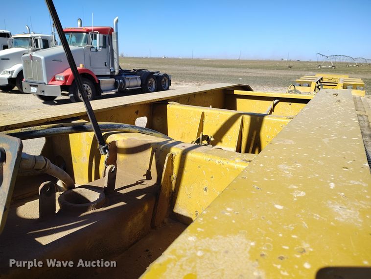 image for item DV6666 1997 Trail King lowboy equipment trailer