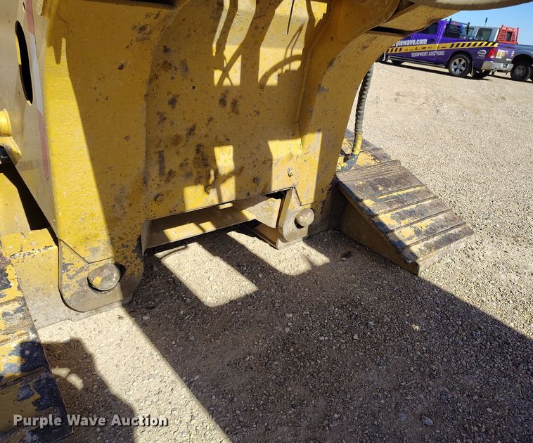 image for item DV6666 1997 Trail King lowboy equipment trailer