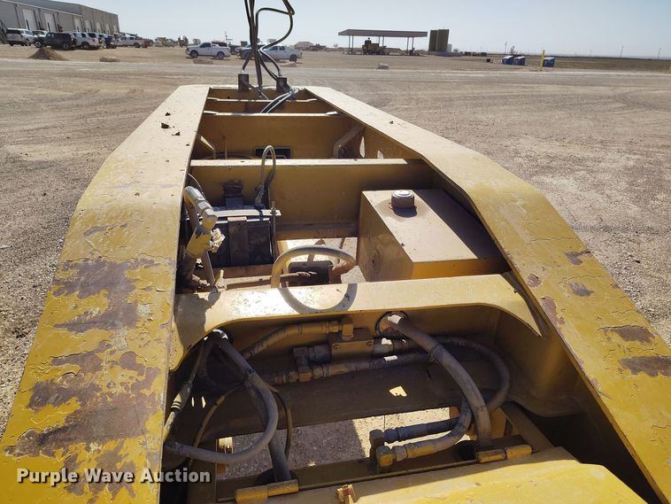 image for item DV6666 1997 Trail King lowboy equipment trailer