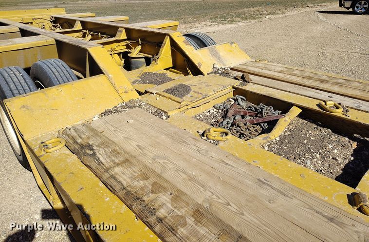 image for item DV6666 1997 Trail King lowboy equipment trailer