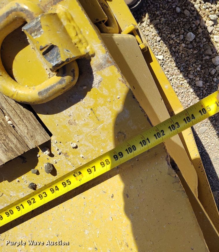 image for item DV6666 1997 Trail King lowboy equipment trailer