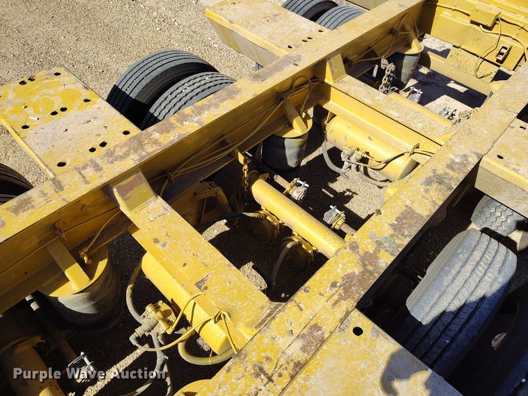 image for item DV6666 1997 Trail King lowboy equipment trailer