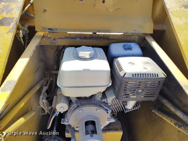 image for item DV6666 1997 Trail King lowboy equipment trailer